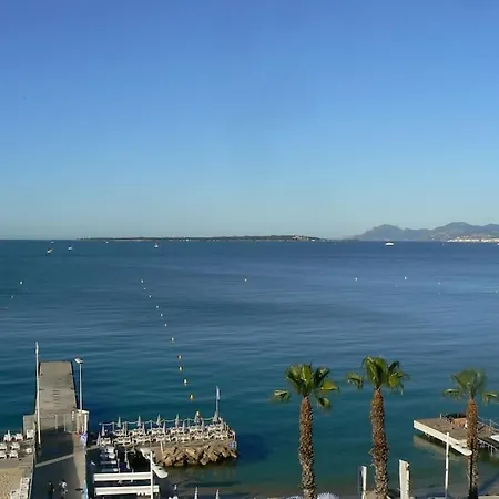 Vue Exceptionnelle - Ma Terrasse Sur Le Front De Et - 34 M2 - Juan-les-pins Апартаменты *